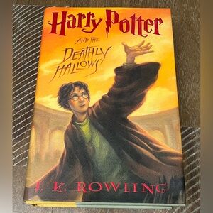 Harry Potter and the Deathly Hallows First Hardcover Book Year 7 J.K Rowling